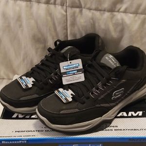 Relaxed Fit Sketchers - SWIFT STEP